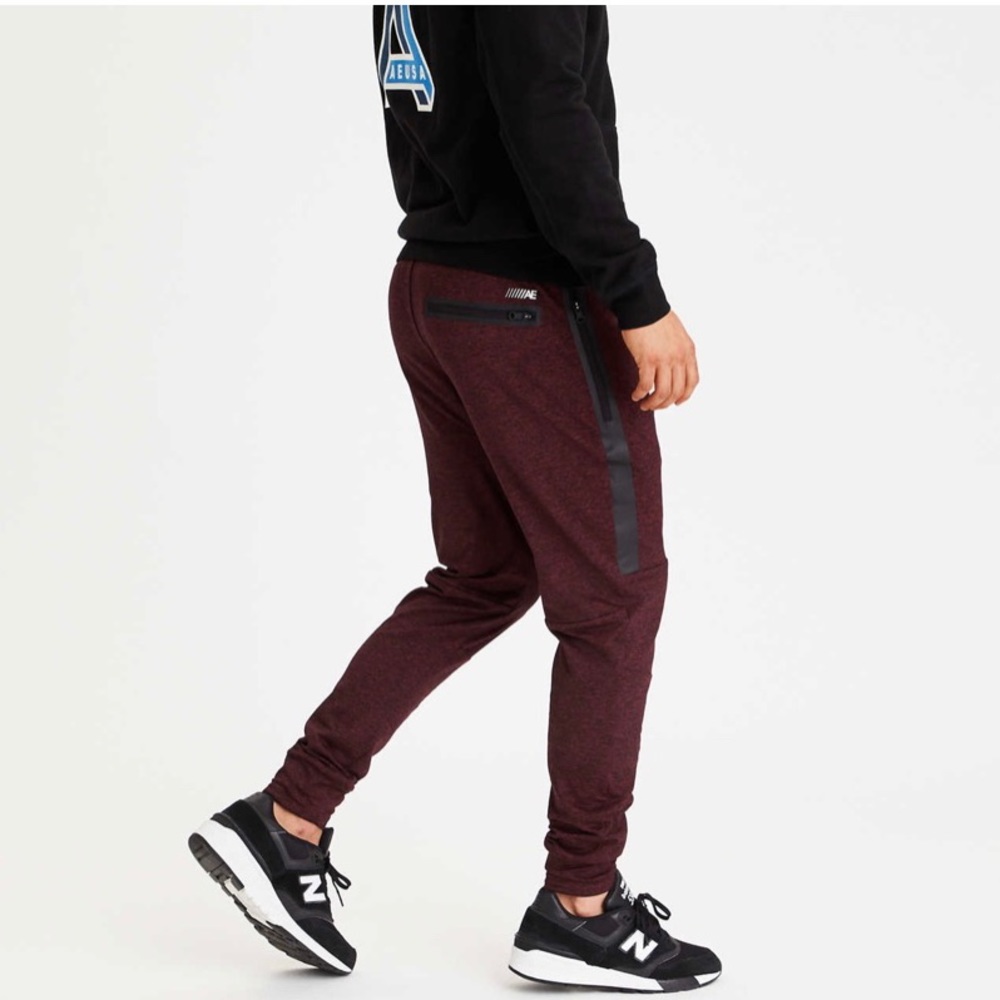 AE Joggers - Picture 4 of 4